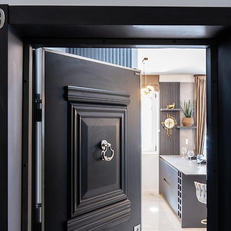 Fashion Stay-Valentino Apartment - By Openhouse Giroc 外观 照片